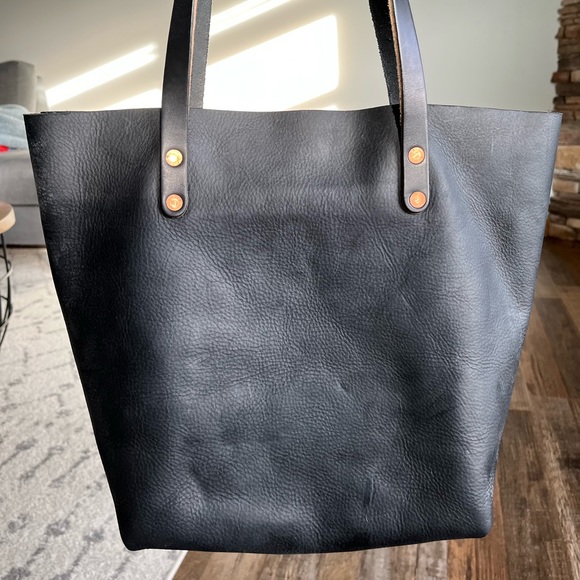 KMM and Co black Kodiak tote - Picture 2 of 6